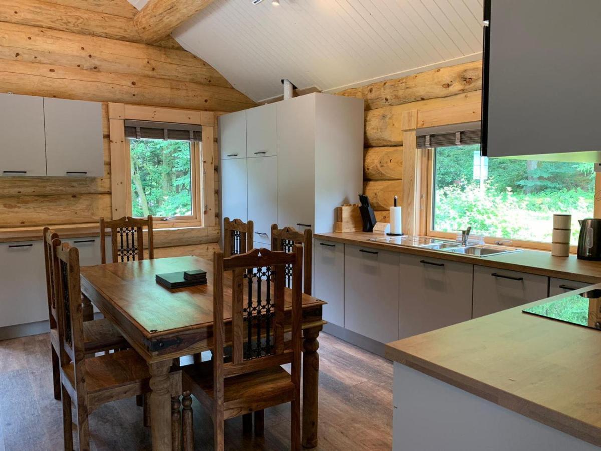 Ewes Water Log Cabins Langholm ภายนอก รูปภาพ