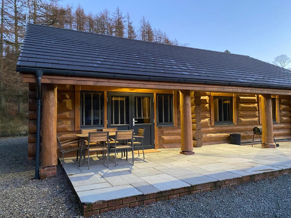 Ewes Water Log Cabins Langholm ภายนอก รูปภาพ